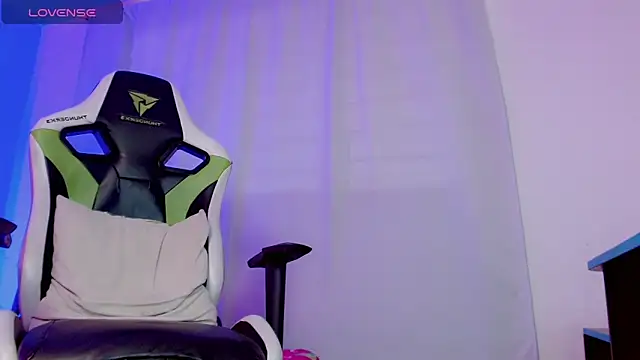 yankees  online show from 17, 10, 2025