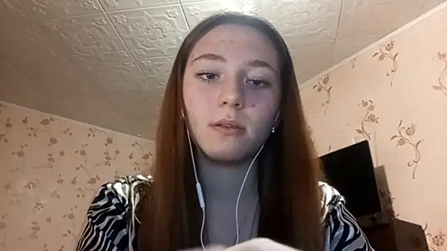 Sophiecuttie online show from 19, 9, 2025