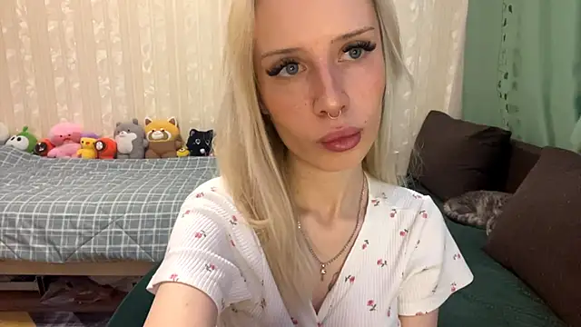 SwitchedFiver online show from 30, 9, 2025