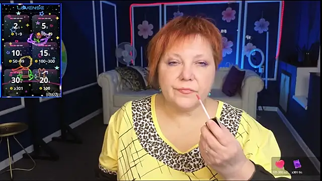 Snapshot of Kira_Kenett chatting on 18, 10, 2025 Kira Kenett online show from 18, 10, 2025