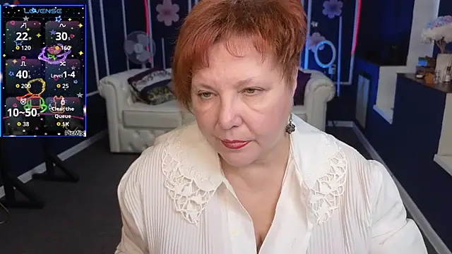 Snapshot of Kira_Kenett chatting on 19, 10, 2025 Kira Kenett online show from 19, 10, 2025