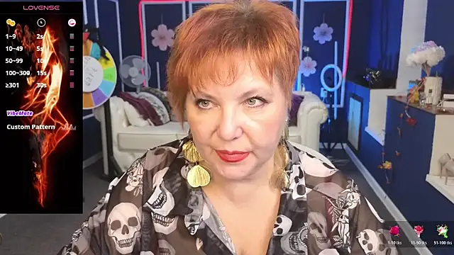 Snapshot of Kira_Kenett chatting on 23, 10, 2025 Kira Kenett online show from 23, 10, 2025