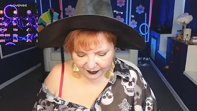 Snapshot of Kira_Kenett chatting on 26, 10, 2025 Kira Kenett online show from 26, 10, 2025