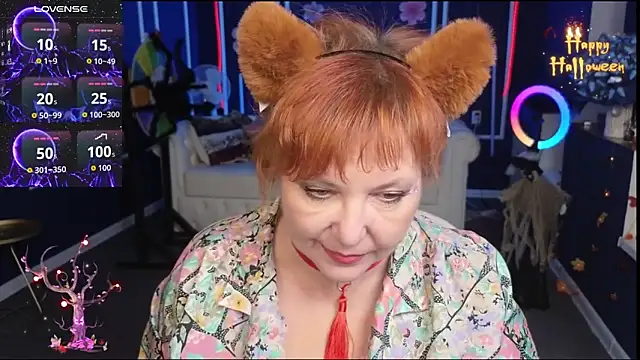 Snapshot of Kira_Kenett chatting on 30, 10, 2025 Kira Kenett online show from 30, 10, 2025