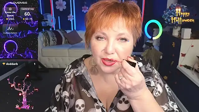 Snapshot of Kira_Kenett chatting on 31, 10, 2025 Kira Kenett online show from 31, 10, 2025