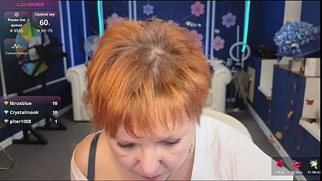 Snapshot of Kira_Kenett chatting on 5, 11, 2025 Kira Kenett online show from 5, 11, 2025