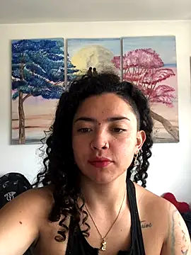 Paris 11 online show from 23, 9, 2025