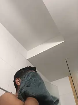 Paris 11 online show from 23, 10, 2025