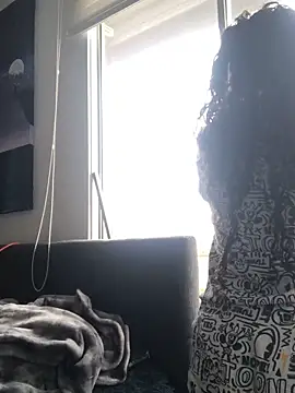 Paris 11 online show from 15, 11, 2025