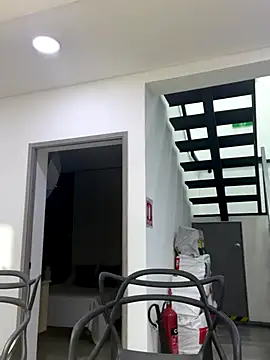 Snapshot of TiffanyyLam chatting on 9, 11, 2025 TiffanyyLam online show from 9, 11, 2025