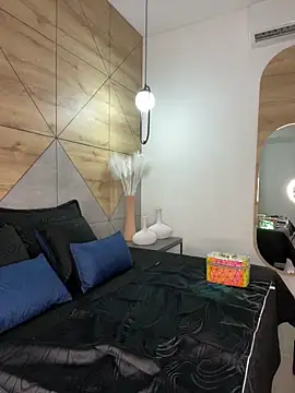 TiffanyyLam online show from 14, 1, 2026