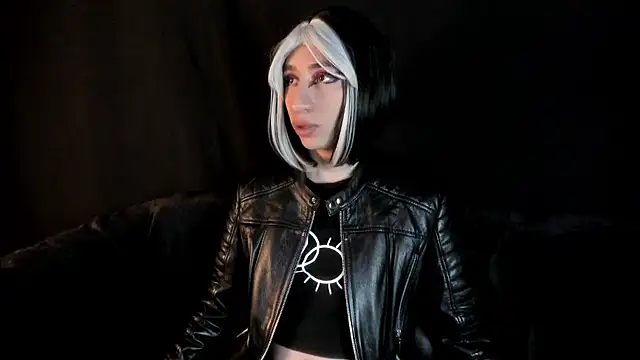 Charlottee slave online show from 9, 9, 2025