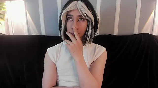 Charlottee slave online show from 14, 9, 2025