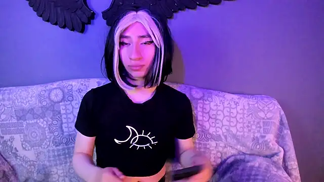 Charlottee slave online show from 24, 9, 2025