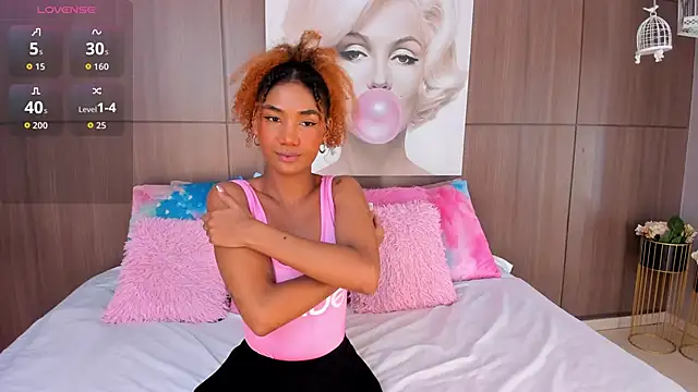 Snapshot of ImaniOkoye chatting on 13, 10, 2025 ImaniOkoye online show from 13, 10, 2025