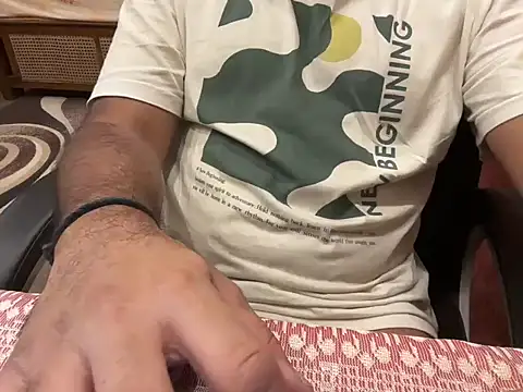 Snapshot of BobgaBonga chatting on 4, 11, 2025 BobgaBonga online show from 4, 11, 2025