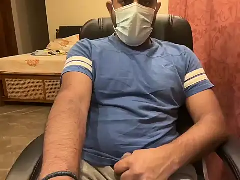 Snapshot of BobgaBonga chatting on 5, 11, 2025 BobgaBonga online show from 5, 11, 2025