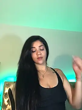 Mariana Montes online show from 23, 9, 2025