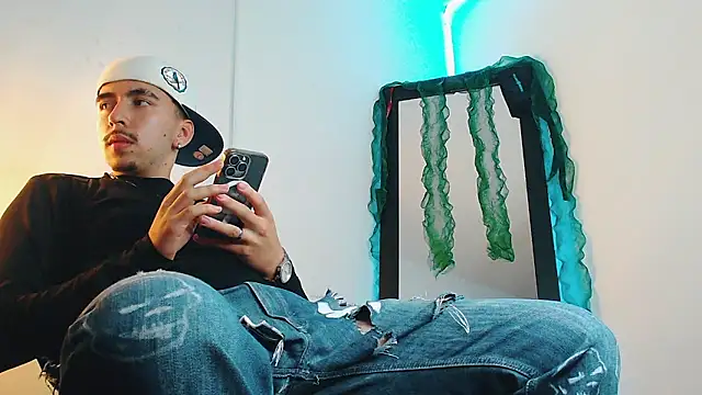 liamty luxor online show from 20, 12, 2025