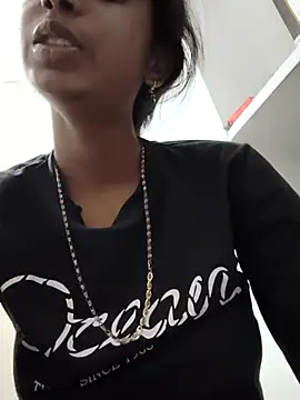 Snapshot of Hot-Soniya2 chatting on 12, 11, 2025 Hot-Soniya2 online show from 12, 11, 2025