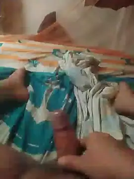 Snapshot of quieresleche1 chatting on 21, 10, 2025 quieresleche1 online show from 21, 10, 2025