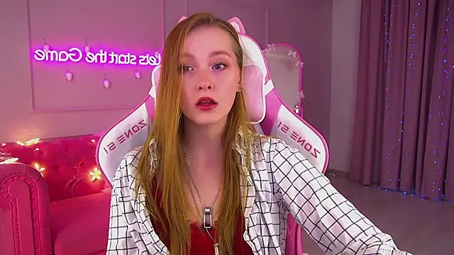 AgataFoxley online show from 1, 12, 2025