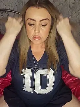 Amber EyesX online show from 22, 10, 2025