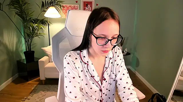 Night   Siren online show from 14, 9, 2025