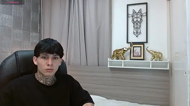 Iantwink18 online show from 12, 2, 2026