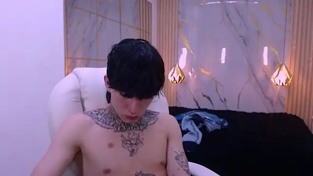 Iantwink18 online show from 10, 3, 2026