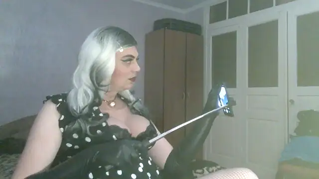 Snapshot of NiraFrost chatting on 11, 2, 2026 NiraFrost online show from 11, 2, 2026