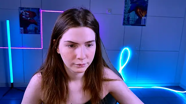 Snapshot of AliceCUNTach chatting on 9, 10, 2025 AliceCUNTach online show from 9, 10, 2025