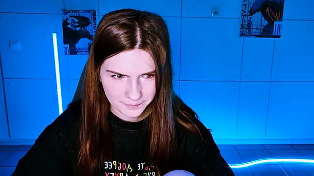 Snapshot of AliceCUNTach chatting on 17, 10, 2025 AliceCUNTach online show from 17, 10, 2025