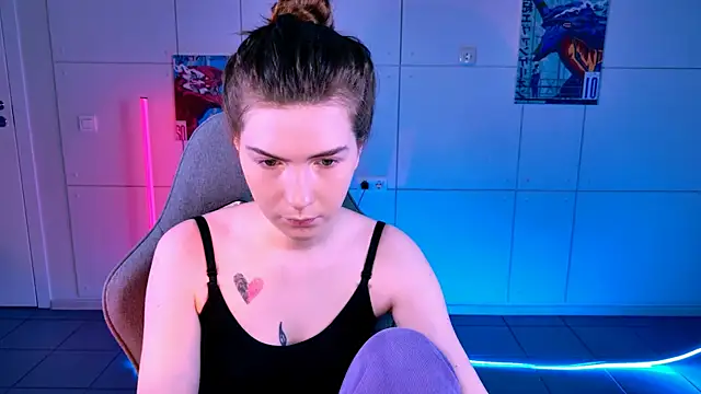 Snapshot of AliceCUNTach chatting on 15, 11, 2025 AliceCUNTach online show from 15, 11, 2025