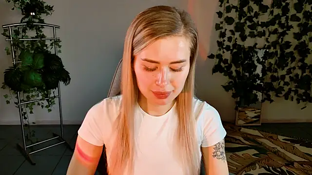 AdelLoyss online show from 13, 9, 2025