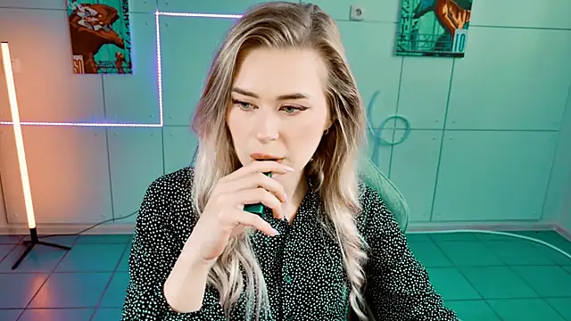 AdelLoyss online show from 22, 9, 2025