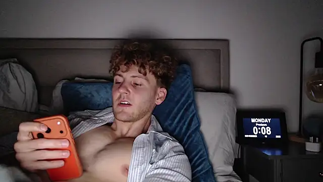 Snapshot of DominantAlex18 chatting on 10, 11, 2025 DominantAlex18 online show from 10, 11, 2025