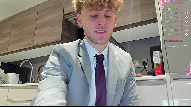 Snapshot of DominantAlex18 chatting on 16, 12, 2025 DominantAlex18 online show from 16, 12, 2025