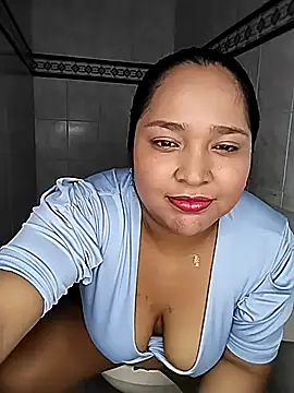 Snapshot of Angelly_ricura chatting on 4, 12, 2025 Angelly ricura online show from 4, 12, 2025