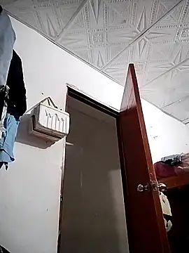 Snapshot of Angelly_ricura chatting on 21, 12, 2025 Angelly ricura online show from 21, 12, 2025