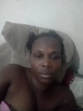 Snapshot of Morena_2021 chatting on 14, 10, 2025 Morena 2021 online show from 14, 10, 2025