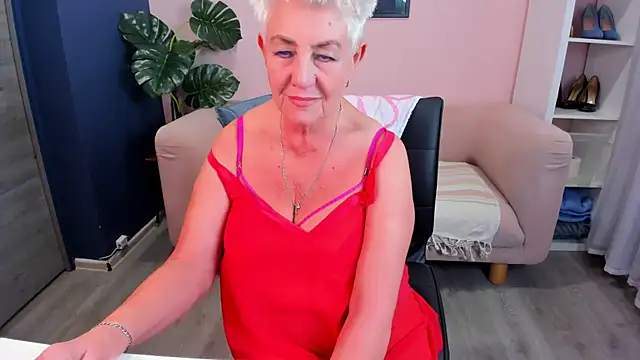 HotandMature online show from 21, 3, 2025