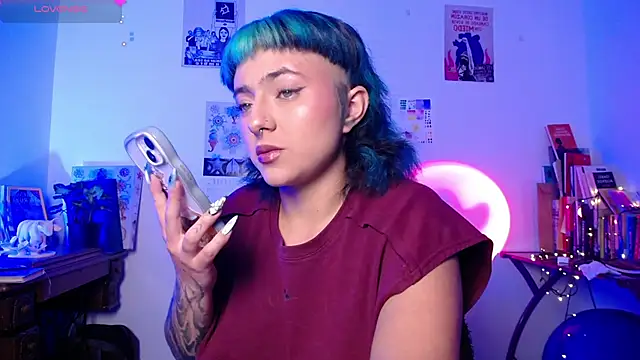 Snapshot of AlmaNanax chatting on 27, 11, 2025 AlmaNanax online show from 27, 11, 2025