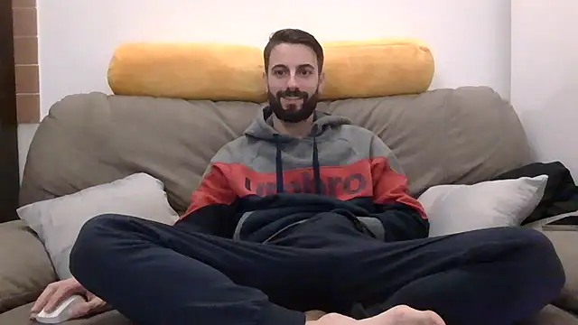 Amicisegreti online show from 5, 3, 2026