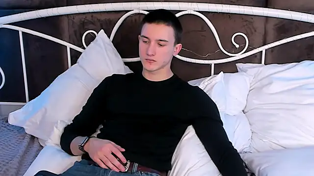 Snapshot of David__Diamond chatting on 22, 10, 2025 David Diamond online show from 22, 10, 2025