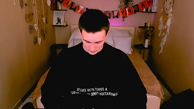 Snapshot of David__Diamond chatting on 26, 10, 2025 David Diamond online show from 26, 10, 2025