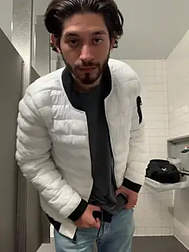 pitudo1313wuero online show from 2, 2, 2026