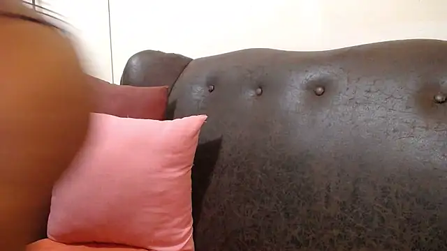 bustylaura4u online show from 23, 2, 2025