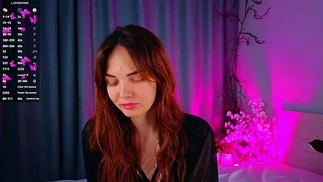 LisaDrake online show from 13, 10, 2025