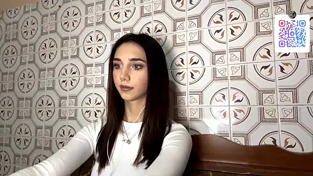 Snapshot of LinaMour chatting on 27, 11, 2025 LinaMour online show from 27, 11, 2025